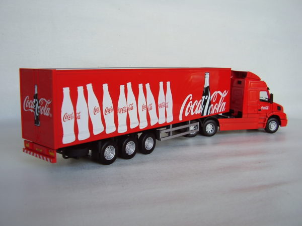 Caminhão Volvo NH12 Carreta Coca Cola escala 1:50 da Cararama. - Imagem 5