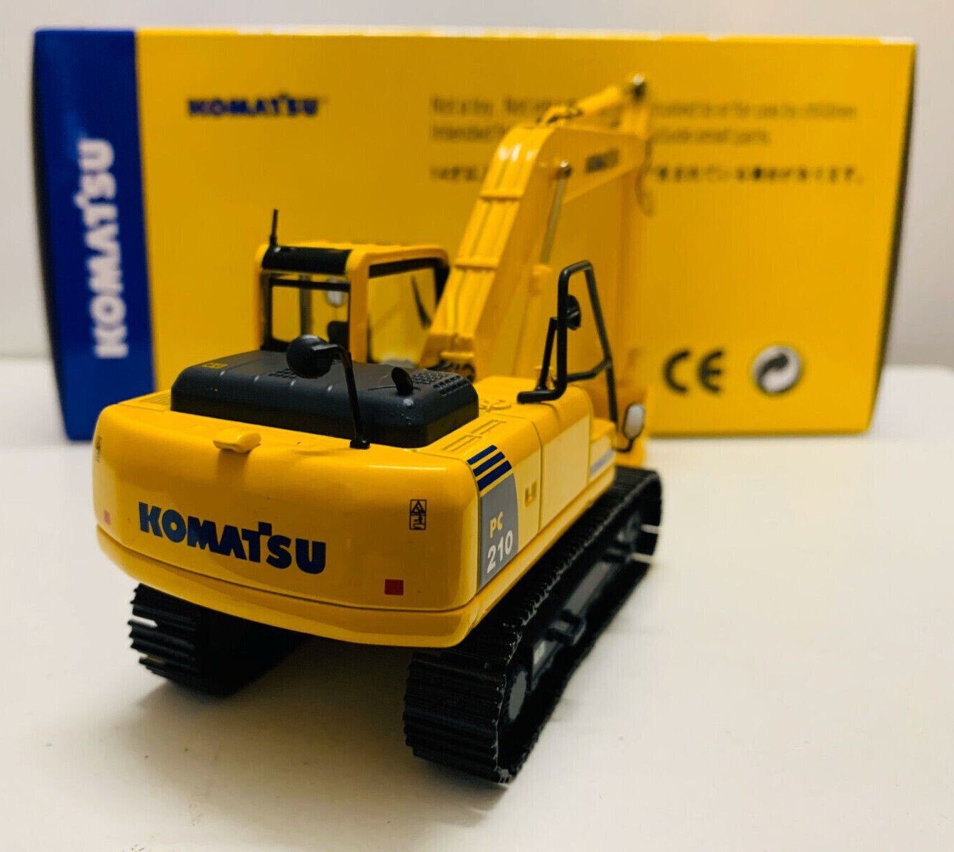 Escavadeira de Esteiras Komatsu PC210 na escala 1:50. - Imagem 6