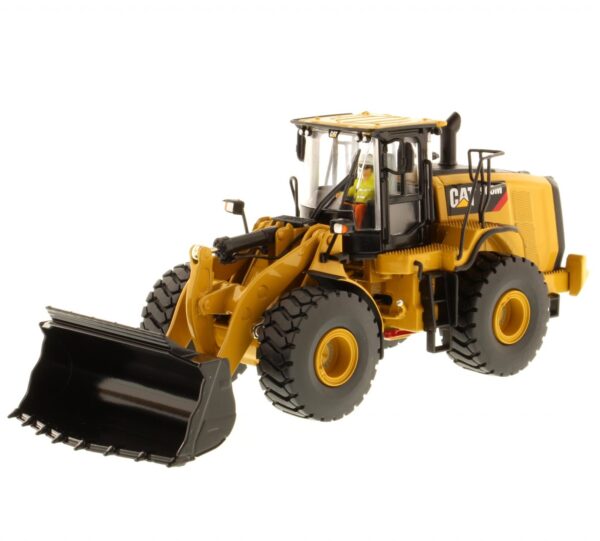 Carregadeira Caterpillar 966M na escala 1:50 da Diecast Masters 85928. - Imagem 3