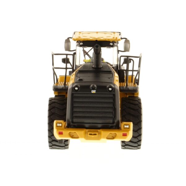 Carregadeira Caterpillar 966M na escala 1:50 da Diecast Masters 85928. - Imagem 7