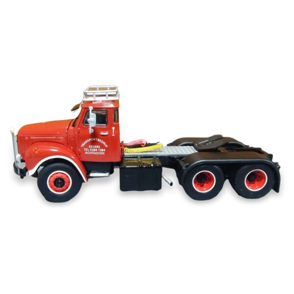 Miniatura Caminhão Scania Jacaré L110 escala 1:50 da WSI. - Imagem 2