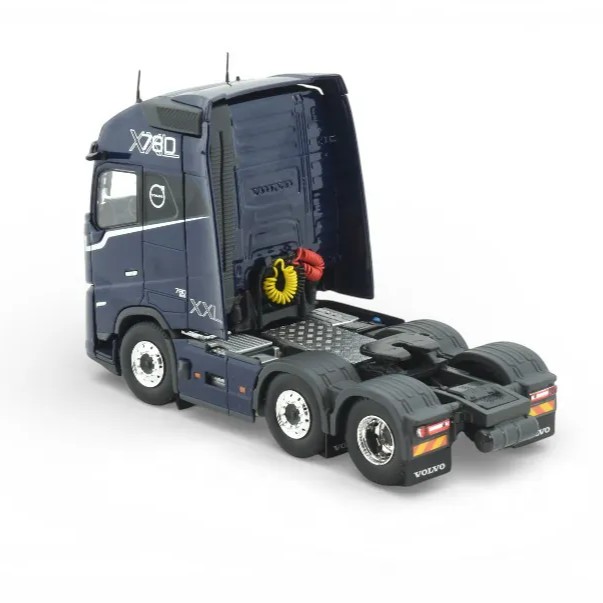 2027 PRÉ-VENDA - Volvo FH AERO 6x2 Europeu Globetrotter 780 na escala 1:50 da Tekno. - Imagem 4