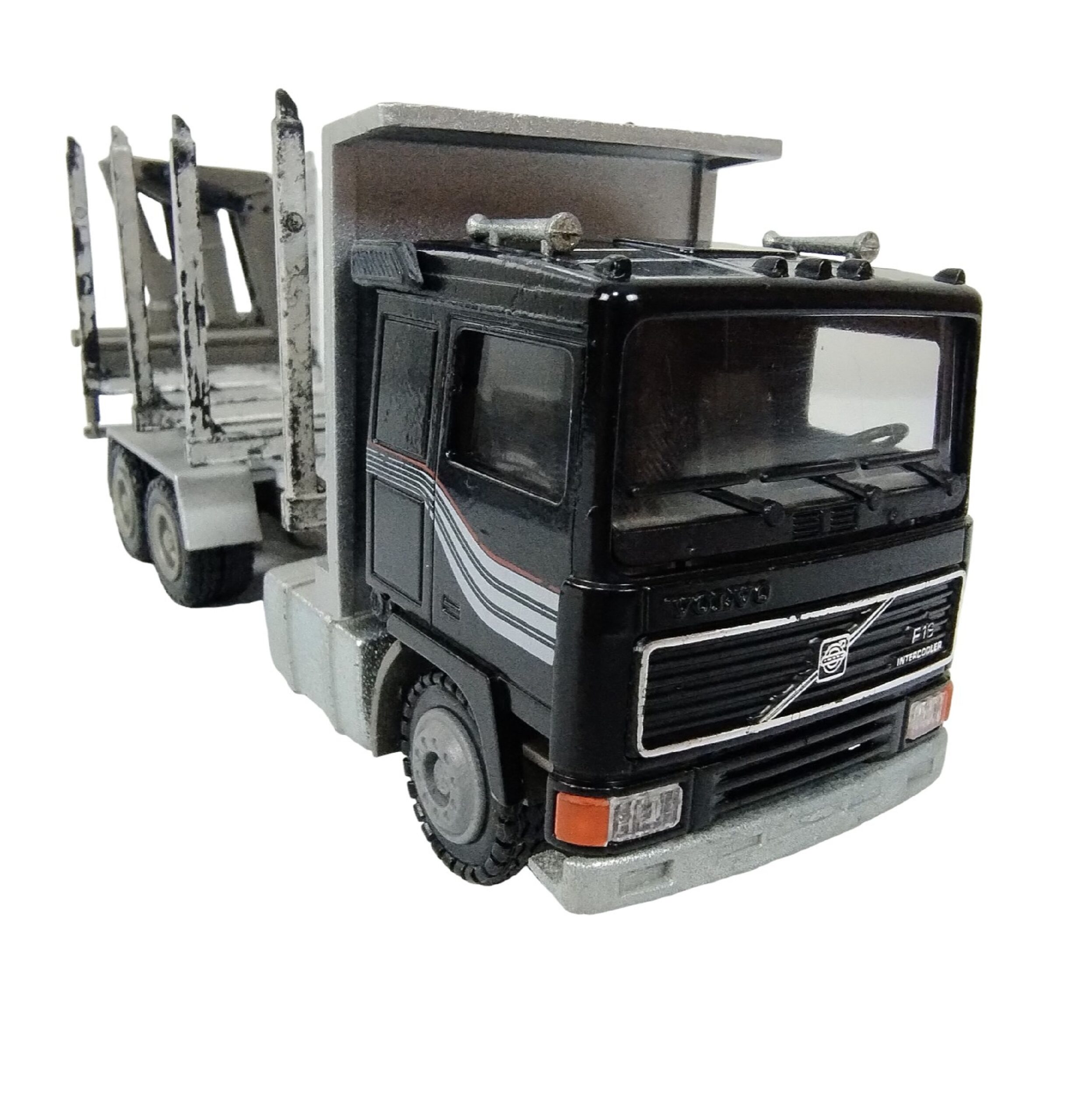 Miniatura Caminhão Volvo F16 Romeu e Julieta Madeireiro Conrad 1:50 - USADO.