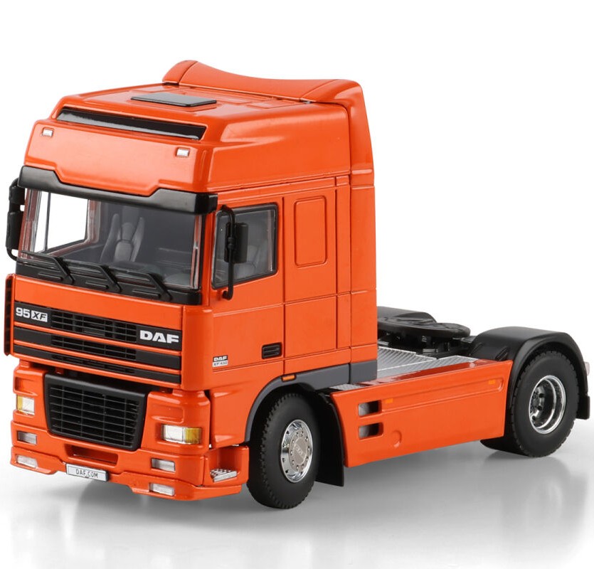 Caminhão DAF XF95 4x2 na escala 1:50 da WSI. - Imagem 4