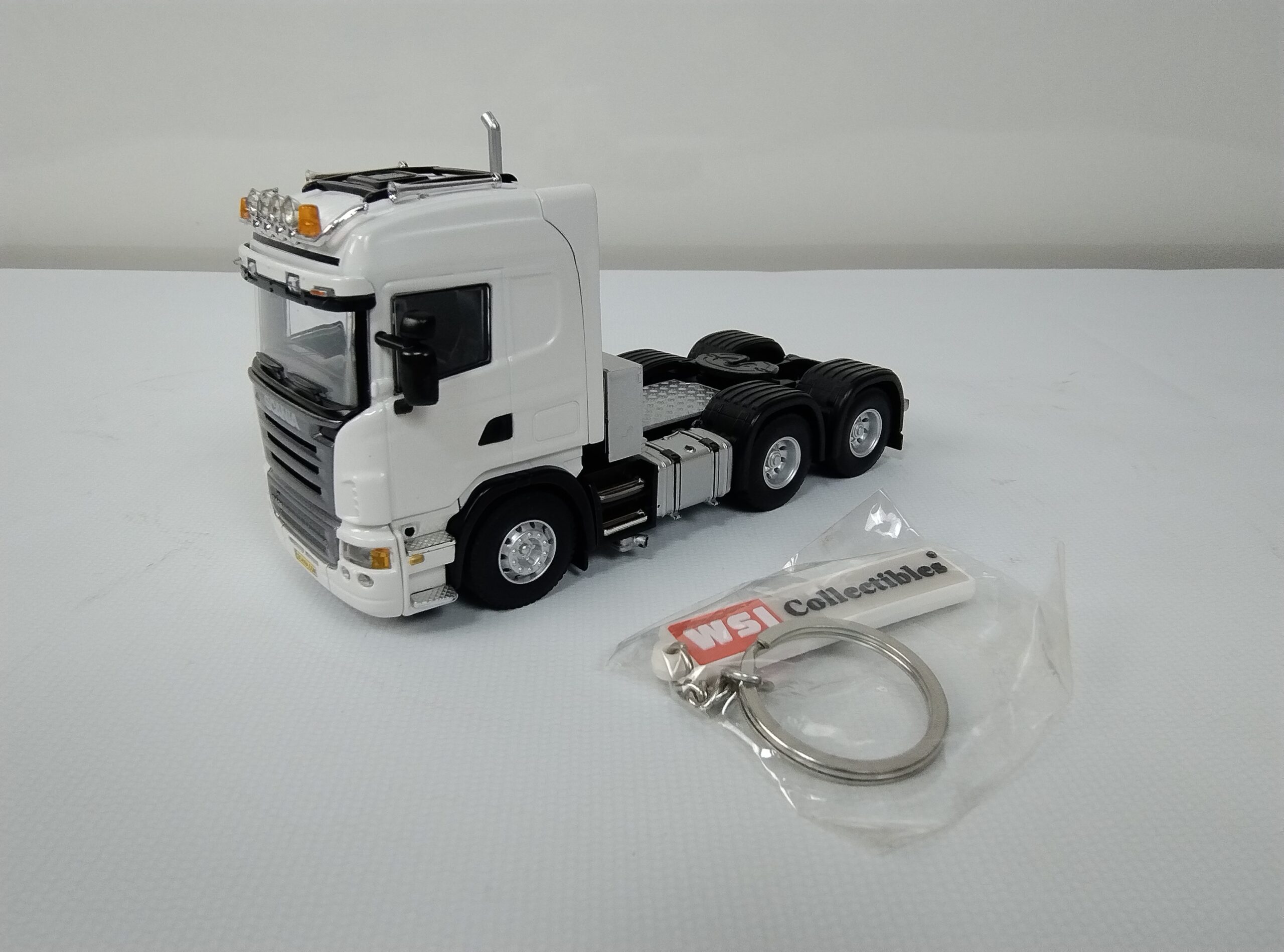 Caminhão Scania R620 6x4 Escala 1:50 da WSI - USADO. - Imagem 5