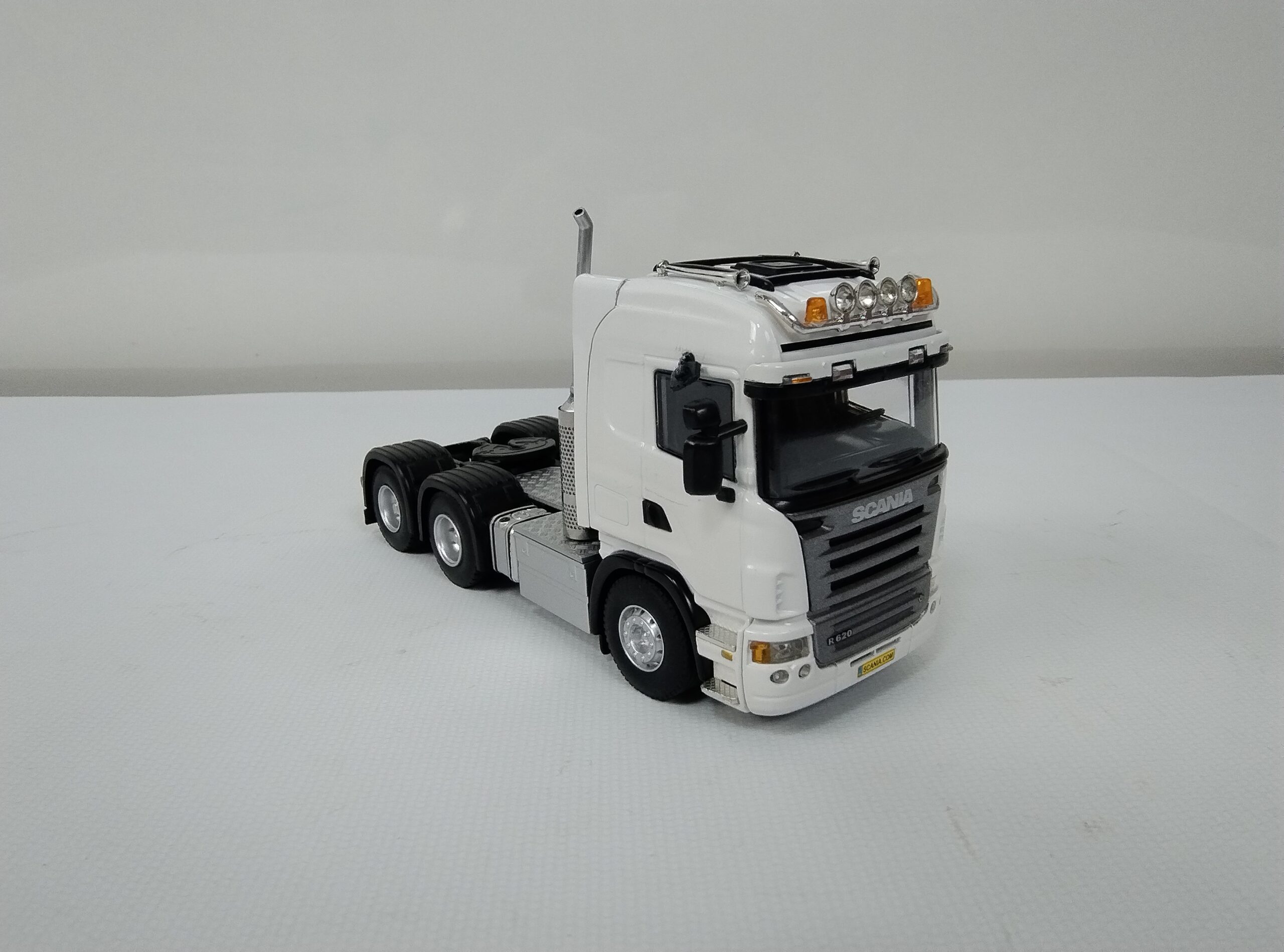 Caminhão Scania R620 6x4 Escala 1:50 da WSI - USADO. - Imagem 11