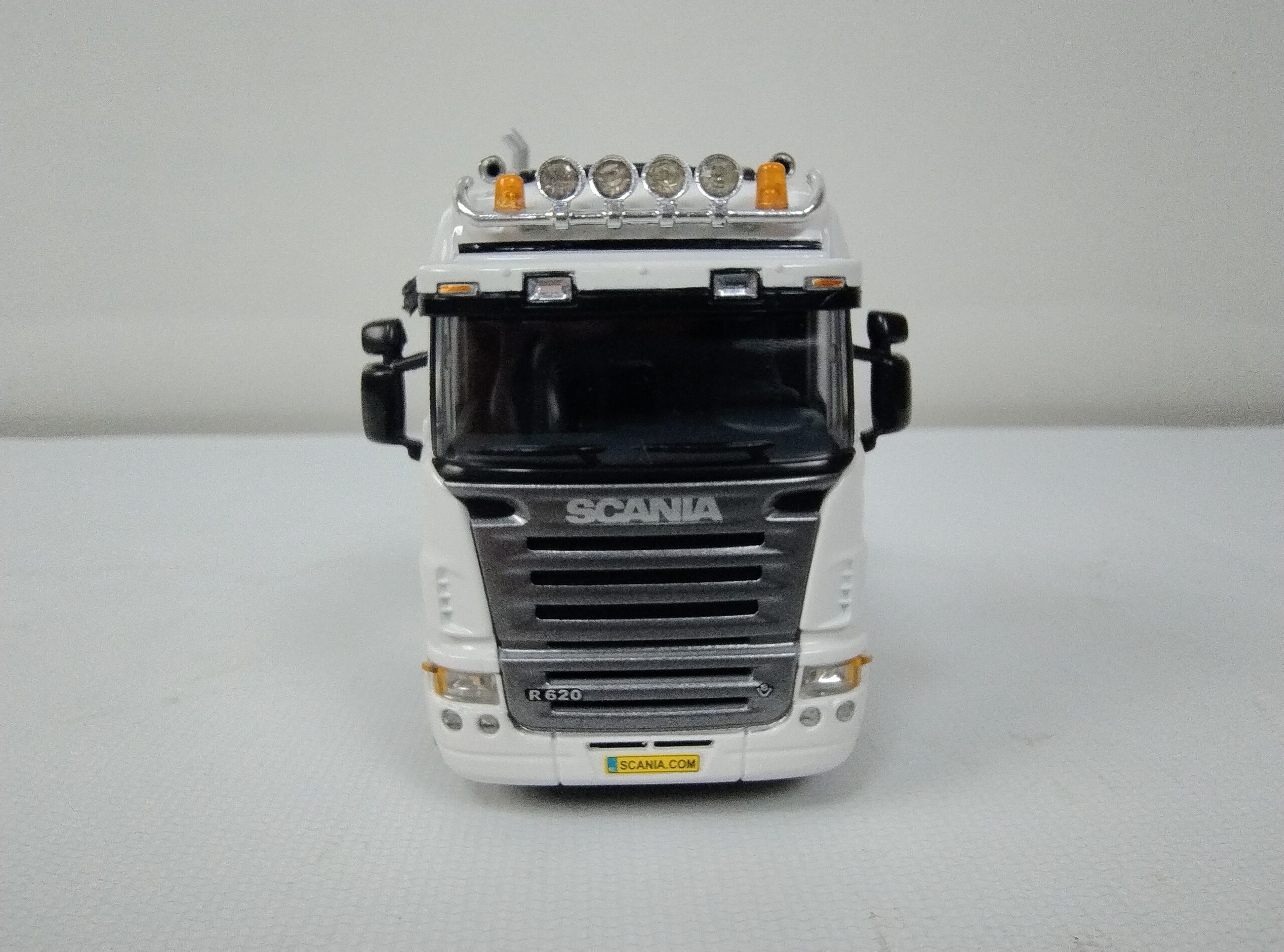 Caminhão Scania R620 6x4 Escala 1:50 da WSI - USADO. - Imagem 12